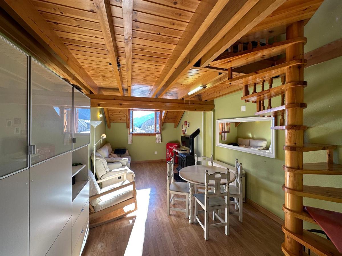 Appartement Acogedor Atico Duplex En El Centro En Biescas/4Pax Extérieur photo